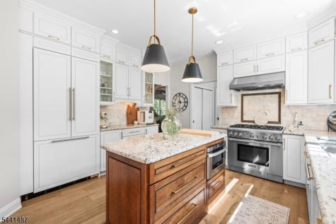 6 White Tail Court Hardyston NJ 07460