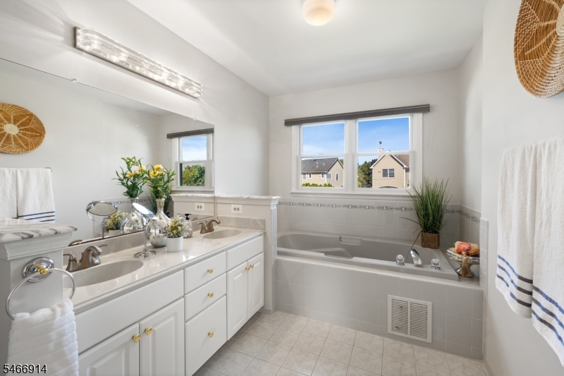22 Wesley Road Hillsborough NJ 08844