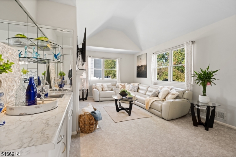 22 Wesley Road Hillsborough NJ 08844