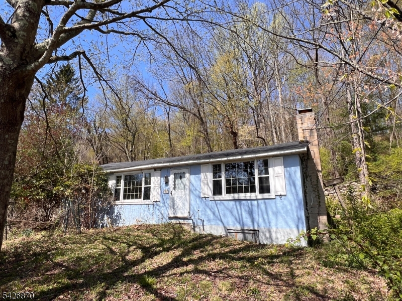 900 Primrose Path Stillwater NJ 07860