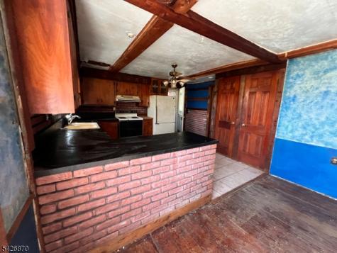 900 Primrose Path Stillwater NJ 07860