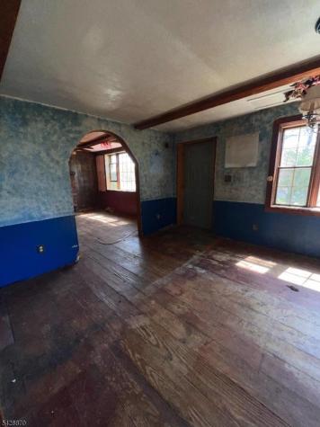900 Primrose Path Stillwater NJ 07860