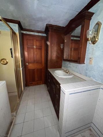 900 Primrose Path Stillwater NJ 07860