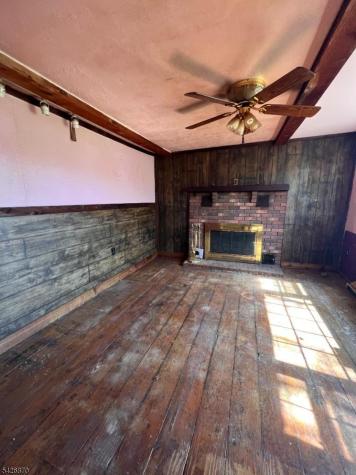 900 Primrose Path Stillwater NJ 07860