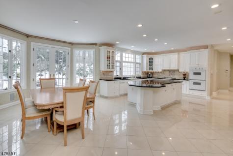 5 Queens Court Mendham NJ 07960