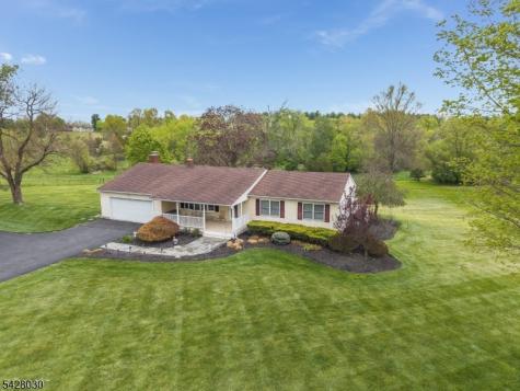 2 Michael Lane East Amwell NJ 08551