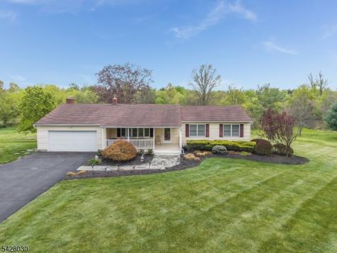 2 Michael Lane East Amwell NJ 08551