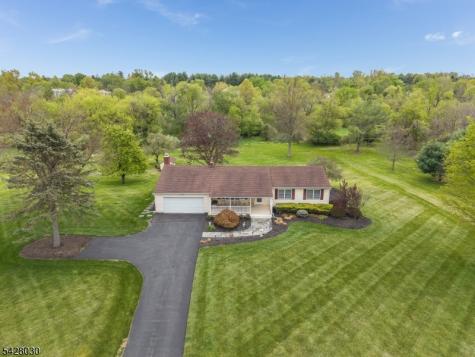 2 Michael Lane East Amwell NJ 08551