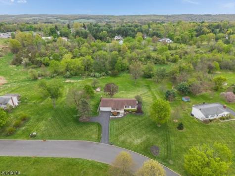 2 Michael Lane East Amwell NJ 08551