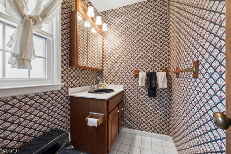 143 Forest Hill Road West Orange NJ 07052