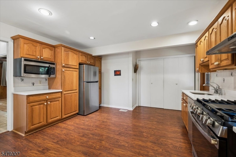 143 Forest Hill Road West Orange NJ 07052