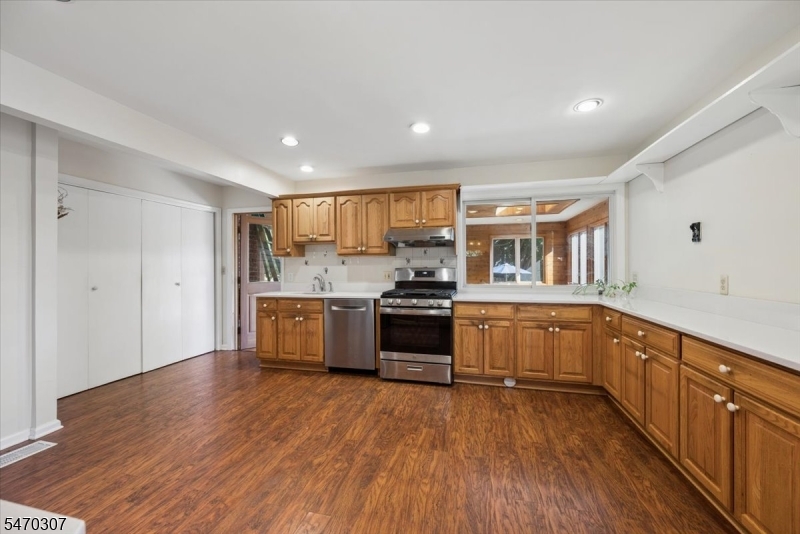 143 Forest Hill Road West Orange NJ 07052