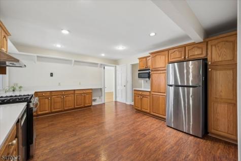 143 Forest Hill Road West Orange NJ 07052