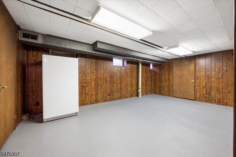 143 Forest Hill Road West Orange NJ 07052