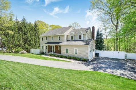 32 Bonnell Lane Randolph NJ 07869