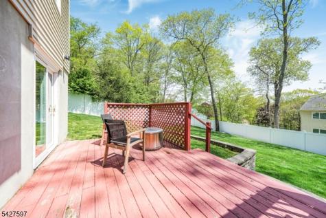 32 Bonnell Lane Randolph NJ 07869