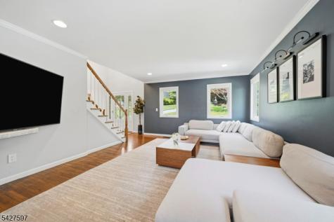 32 Bonnell Lane Randolph NJ 07869