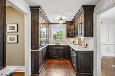 30 Robert Drive Millburn NJ 07078