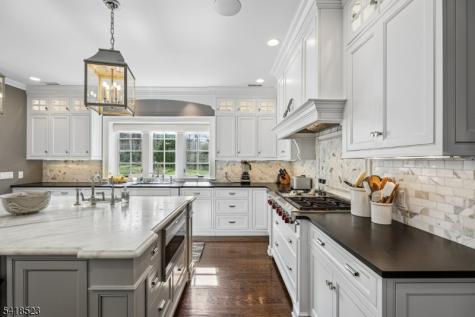 30 Robert Drive Millburn NJ 07078