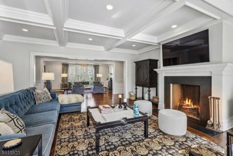 30 Robert Drive Millburn NJ 07078
