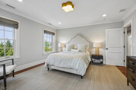 30 Robert Drive Millburn NJ 07078