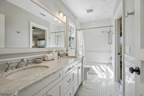 30 Robert Drive Millburn NJ 07078