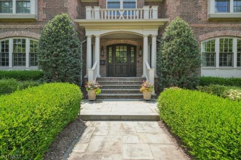 30 Robert Drive Millburn NJ 07078