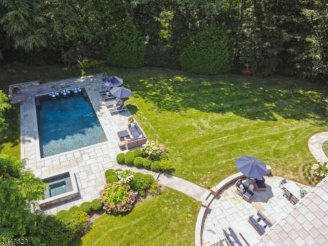 30 Robert Drive Millburn NJ 07078