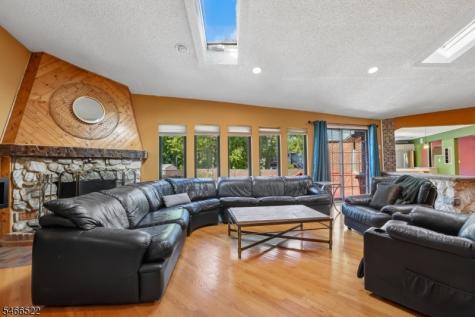 97 Amherst Avenue Woodbridge NJ 07067