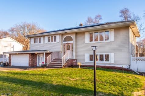 127 Horseneck Road Fairfield NJ 07004