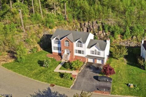 107 Continental Road West Milford NJ 07480
