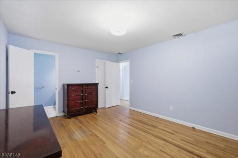 261 Eyland Avenue Roxbury NJ 07876