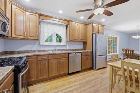 261 Eyland Avenue Roxbury NJ 07876