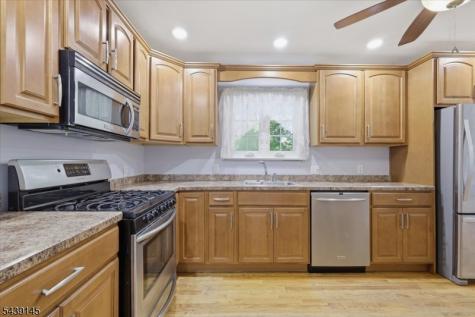 261 Eyland Avenue Roxbury NJ 07876