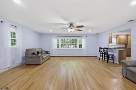 261 Eyland Avenue Roxbury NJ 07876