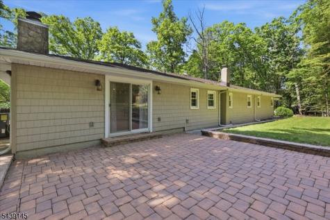 261 Eyland Avenue Roxbury NJ 07876