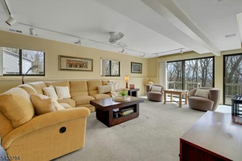 6 Lynnfield Drive Morris NJ 07960