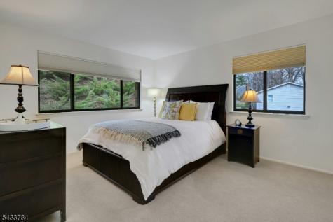 6 Lynnfield Drive Morris NJ 07960