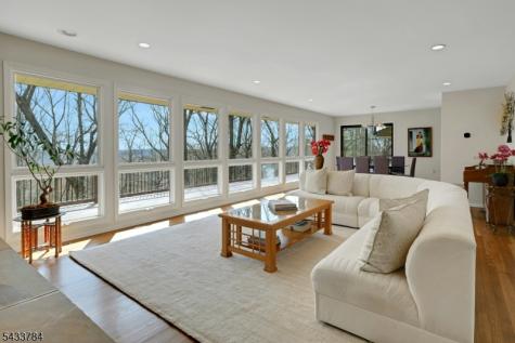 6 Lynnfield Drive Morris NJ 07960