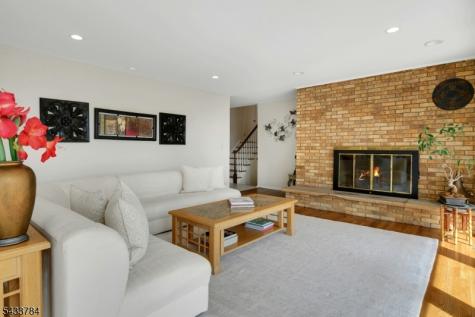 6 Lynnfield Drive Morris NJ 07960