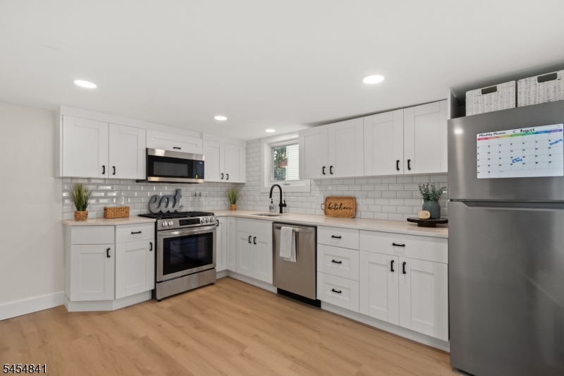 180 Cutter Avenue Woodbridge NJ 08863