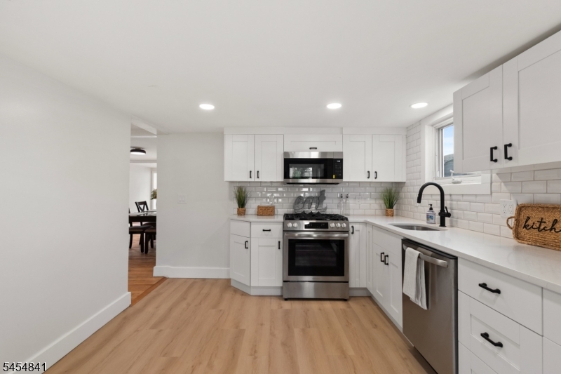 180 Cutter Avenue Woodbridge NJ 08863