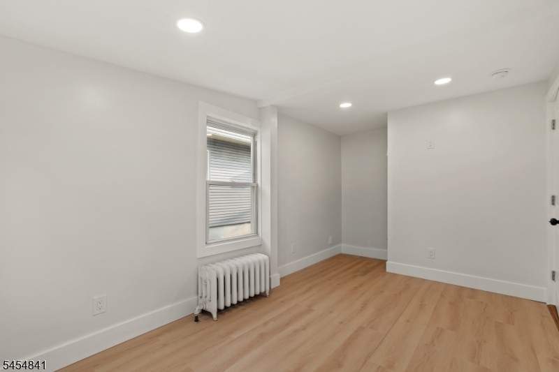 180 Cutter Avenue Woodbridge NJ 08863