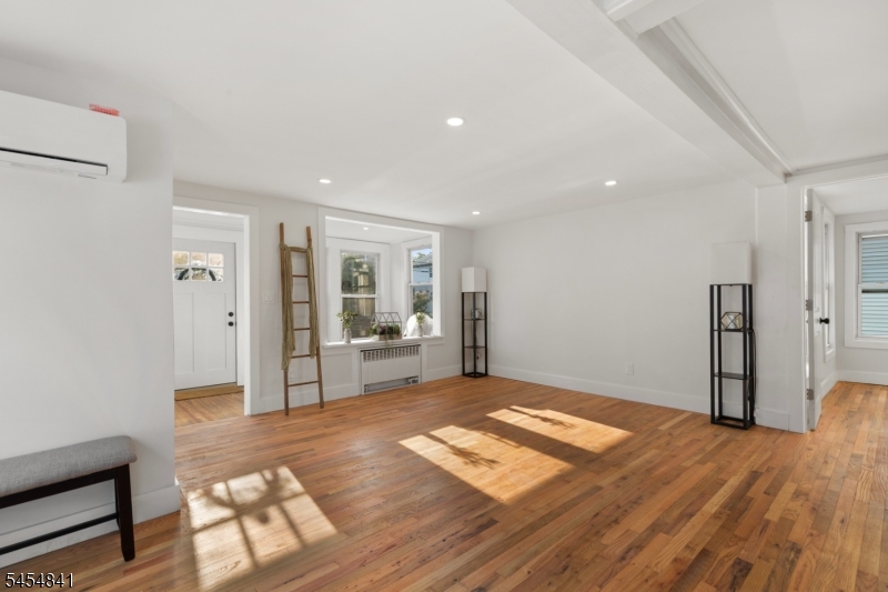 180 Cutter Avenue Woodbridge NJ 08863