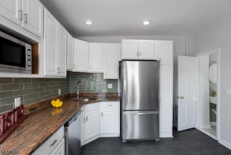 108 Thomas Street Bloomfield NJ 07003