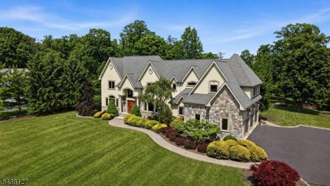 2 Michele Crossing Raritan NJ 08822