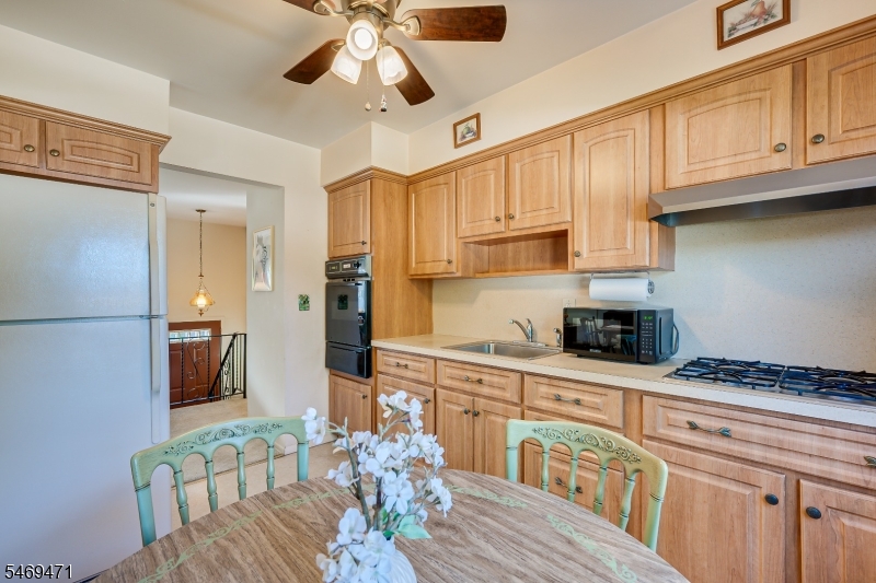 6 Sheffield Place Metuchen NJ 08840