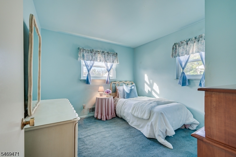 6 Sheffield Place Metuchen NJ 08840