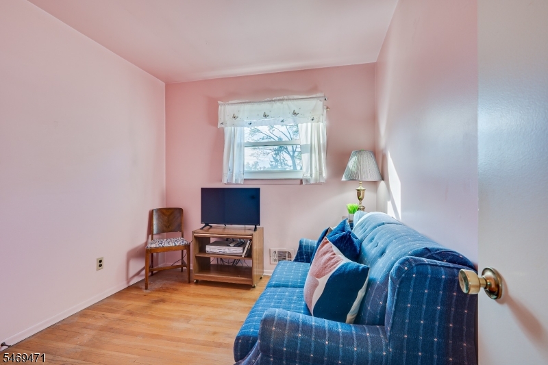 6 Sheffield Place Metuchen NJ 08840