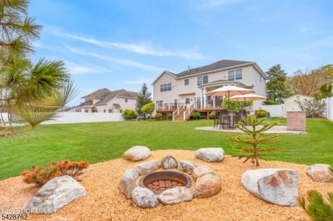 5 Selma Lane Hazlet NJ 07730